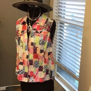 ☘️2/$10☘️Sale! Vest cotton all season, excellent condition size X, CJ Banks